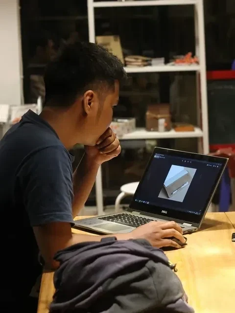 Ibrahim Anwar working on product design